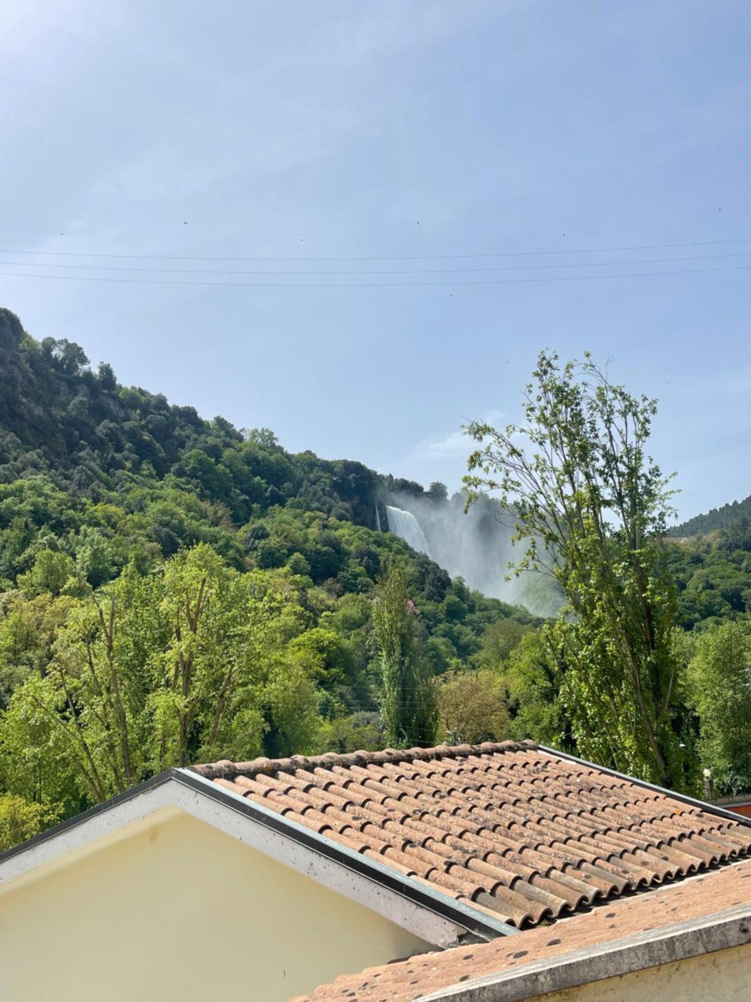 Il Casolare Della Cascata Terni Exterior foto